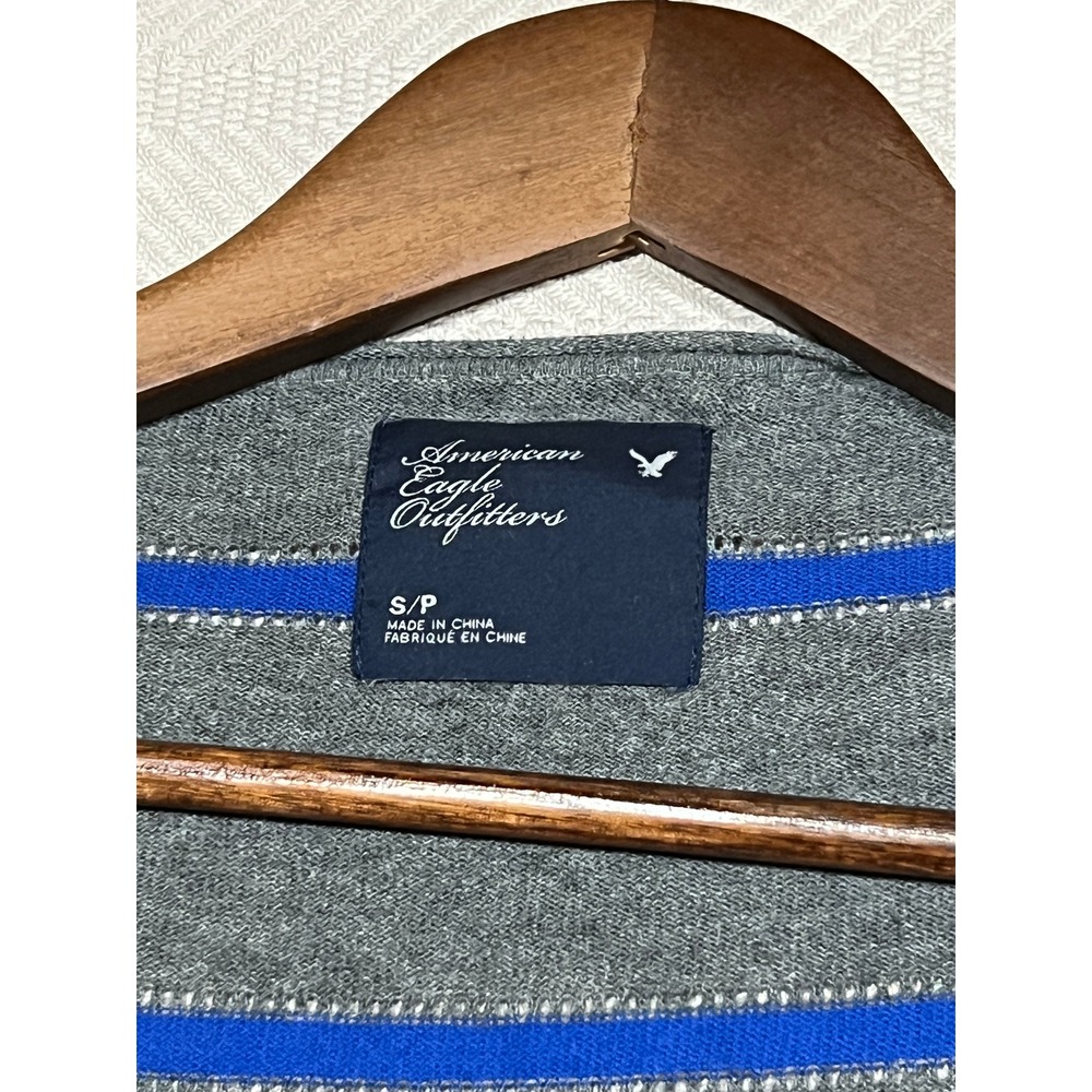 100% Cotton American Eagle Cardigan Womens Small Gray Stripe 3/4 Sleeve Preppy - Picture 4 of 5